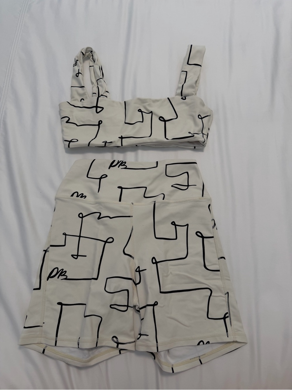 We Wore What High-Waist Cream Workout Ser with Abstract Black Line Print